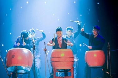  Quang Anh "xuất thần" với Sắc màu của diva Trần Thu Hà