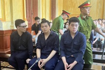 Nam sinh thuê căn hộ cao cấp ở TPHCM để đánh bạc