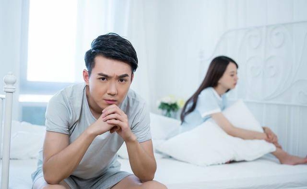 Nghe hộ cuộc gọi từ bố lúc vợ đang tắm, sau đó tôi quyết định ly hôn - 1 Nghe hộ cuộc gọi từ bố lúc vợ đang tắm, sau đó tôi quyết định ly hôn - 1