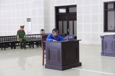 Người phạm tội "trốn nã" để nuôi con đến khi tóc bạc, mắt mờ