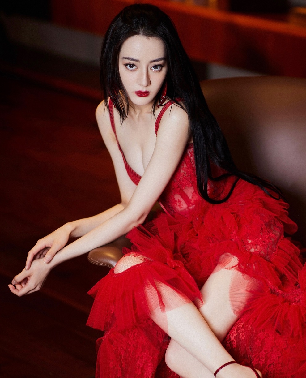 Địch Lệ Nhiệt Ba nhận giải thưởng diễn xuất của LHP Trung - Mỹ - 5 Địch Lệ Nhiệt Ba nhận giải thưởng diễn xuất của LHP Trung - Mỹ - 5