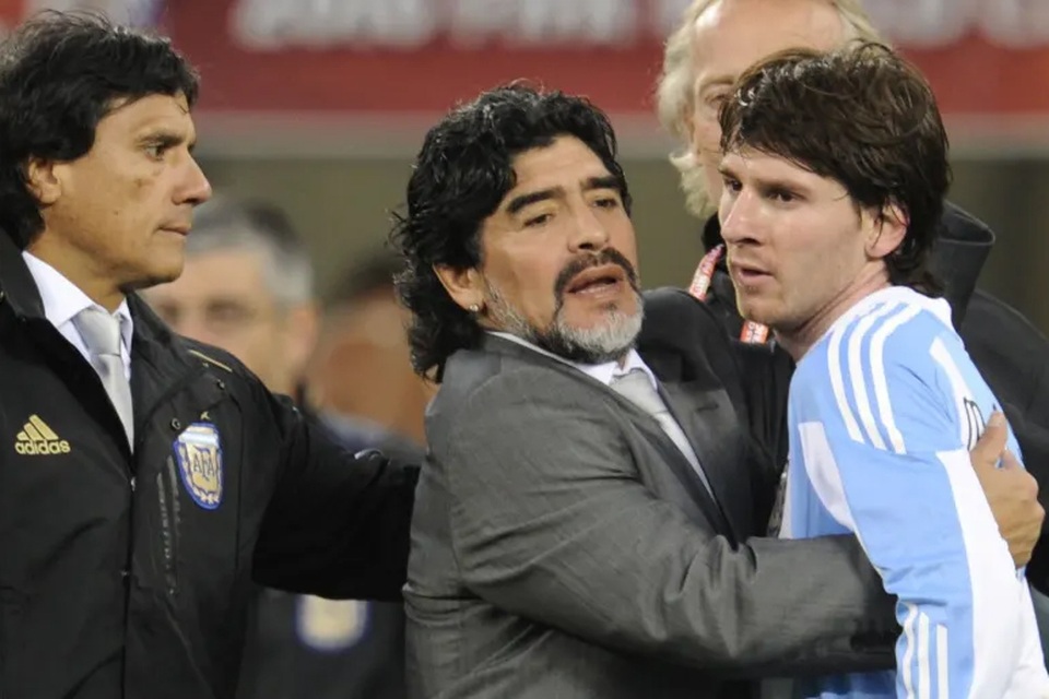 Những khoảnh khắc đáng nhớ trong sự nghiệp của Diego Maradona - 11 Những khoảnh khắc đáng nhớ trong sự nghiệp của Diego Maradona - 11