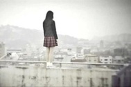 Dòng tin nhắn của một lớp phó học tập: "Thầy ơi, con muốn... chết!"