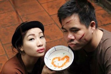 Cười “vỡ bụng” với bộ ảnh cưới đúng chất Chí Phèo - Thị Nở