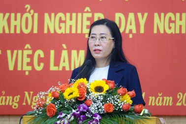 Bí thư Tỉnh ủy Quảng Ngãi đối thoại về chính sách việc làm, khởi nghiệp