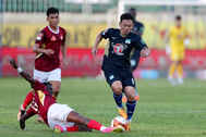 HA Gia Lai thua TPHCM, Bình Dương chiến thắng, Đà Nẵng xuống cuối bảng