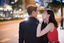 Sự thật bất ngờ đằng sau câu chuyện hai vợ chồng nhường nhau chiếc đầu cá