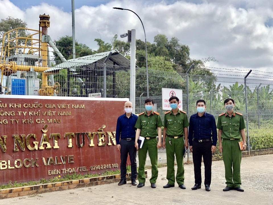 Công ty Khí Cà Mau tăng cường phối hợp bảo vệ an ninh - an toàn công trình khí - 2