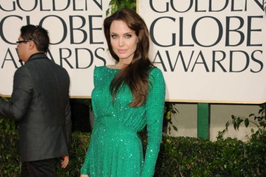 Angelina Jolie: “Con cái giúp tôi sống thực tế”