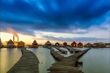 Ngôi làng nổi đẹp tuyệt còn hơn cả thiên đường Maldives