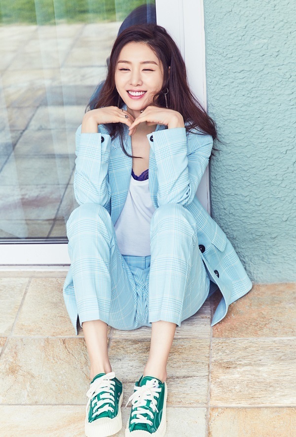 Seo Ji Hye: Tiểu thư Seo Dan sang chảnh trong “Hạ cánh nơi anh” - 7