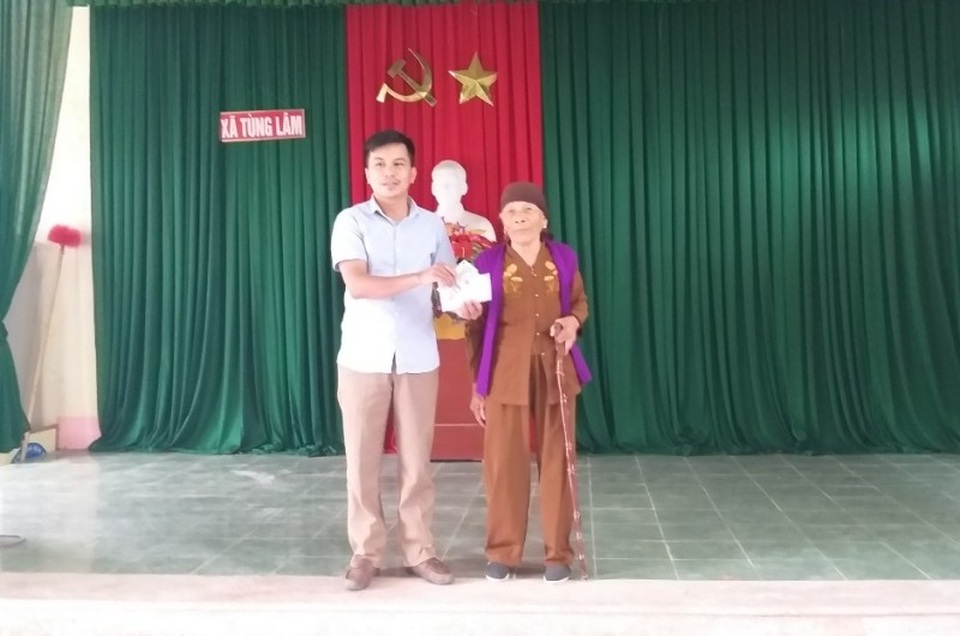 Cụ bà 79 tuổi dùng tiền tiết kiệm ủng hộ phòng chống dịch Covid-19 - 2