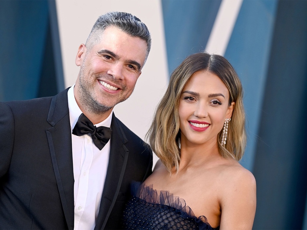 Giàu có và thích kể khổ, Thiên thần bóng tối Jessica Alba bị phản ứng - 6 Giàu có và thích kể khổ, Thiên thần bóng tối Jessica Alba bị phản ứng - 6