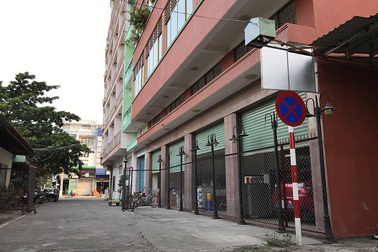 Vụ chủ khách sạn “nhốt” xe thượng tá công an: 15 năm đi kiện đòi con hẻm