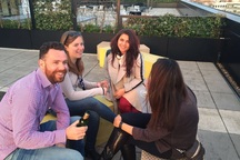 Công ty "gây sốc" tặng mỗi nhân viên hơn 300 triệu đồng đi du lịch