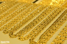 Vì sao giá vàng tăng vọt?