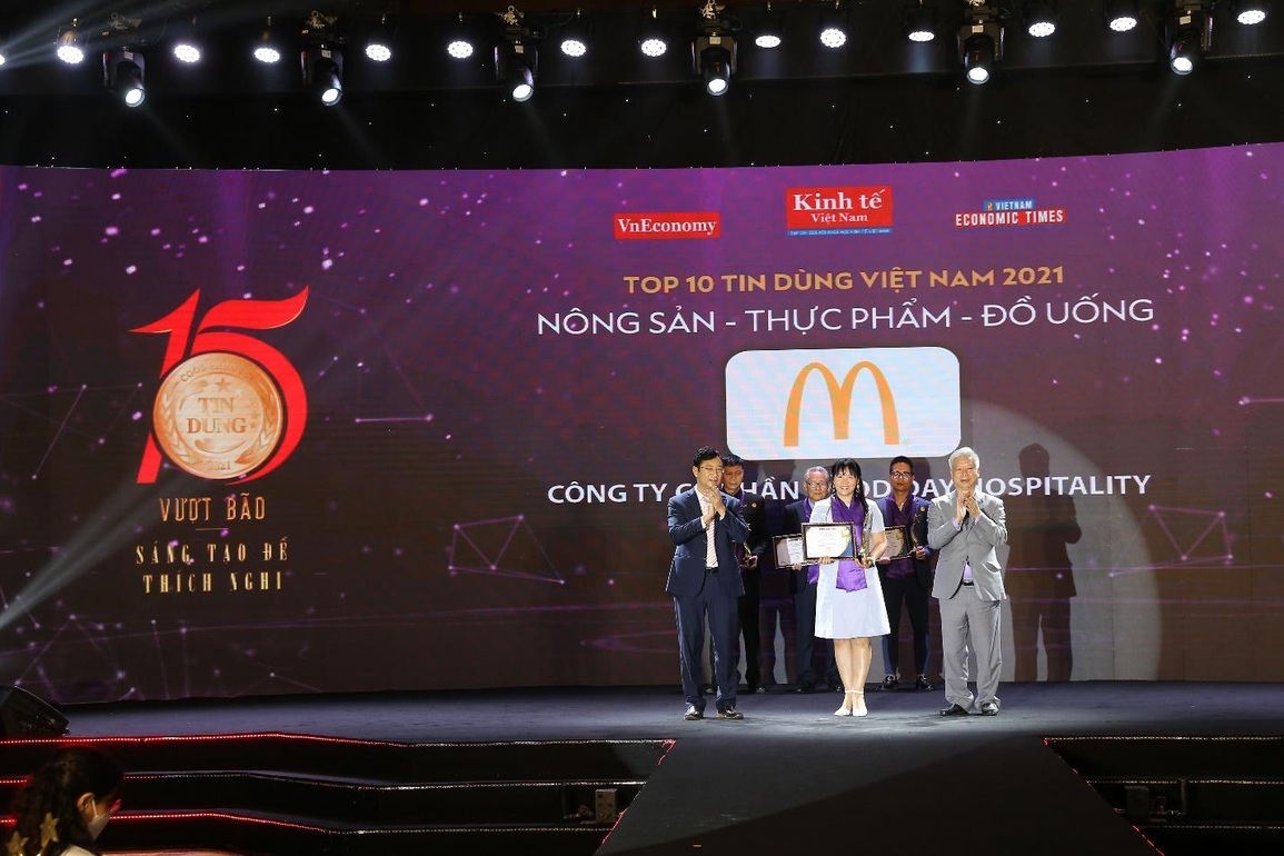Mcdonalds Việt Nam tiếp tục trong Top 10 nhóm ngành sản phẩm dịch vụ tin dùng 2021 - 1 Mcdonalds Việt Nam tiếp tục trong Top 10 nhóm ngành sản phẩm dịch vụ tin dùng 2021 - 1