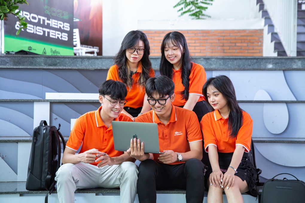 Thời đại AI: Khi học đại học có thể xác lập vai trò trong xã hội số - 2