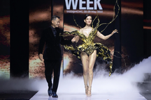 NTK Hoàng Minh Hà mở màn Tuần lễ Thời trang Quốc tế Việt Nam Thu Đông 2022