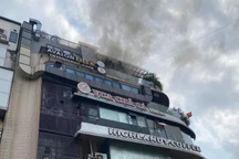 Hà Nội: Cháy nhà hàng trên tầng thượng tòa nhà Hàm cá mập