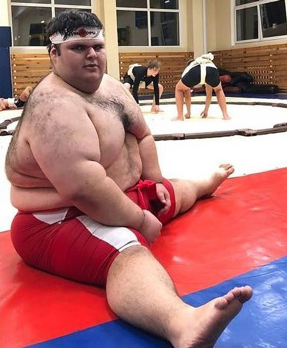 Sumo nhí khỏe nhất thế giới qua đời ở tuổi 21 - 2 Sumo nhí khỏe nhất thế giới qua đời ở tuổi 21 - 2