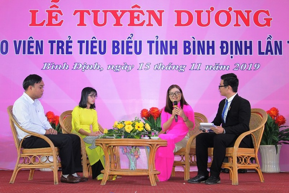 Những cô giáo trẻ gieo yêu thương giữa núi rừng - 3 Những cô giáo trẻ gieo yêu thương giữa núi rừng - 3