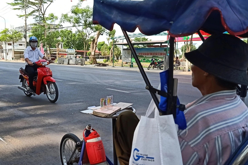 Đồng Tháp hỗ trợ khẩn cấp hộ nghèo, hộ cận nghèo và người bán vé số - 2 Đồng Tháp hỗ trợ khẩn cấp hộ nghèo, hộ cận nghèo và người bán vé số - 2