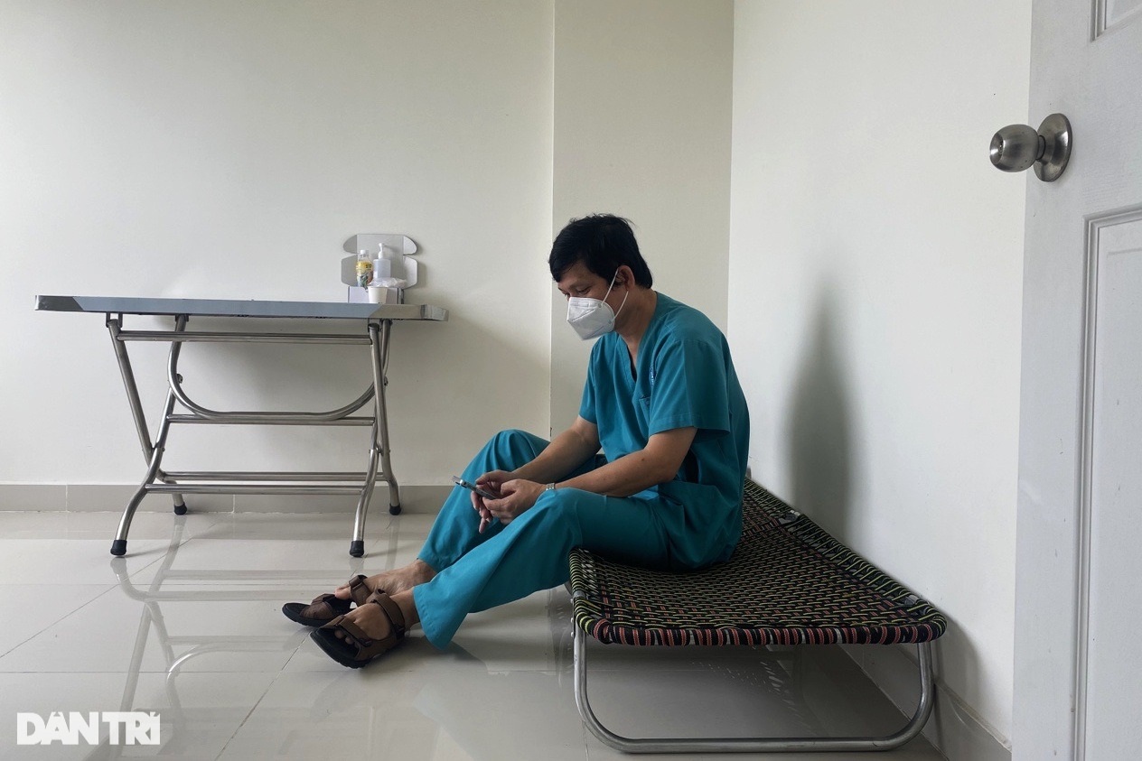 Tết ở bệnh viện liên hiệp quốc chuyên chữa ca nhiễm biến chủng Omicron - 11 Tết ở bệnh viện liên hiệp quốc chuyên chữa ca nhiễm biến chủng Omicron - 11