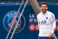 Khi nào Messi đá trận ra mắt PSG?