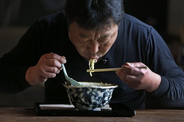 9 quy tắc độc đáo bên bàn ăn ở xứ Phù Tang