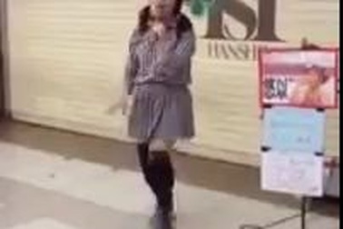 Ấn tượng với cô gái hát được cả giọng nam và nữ