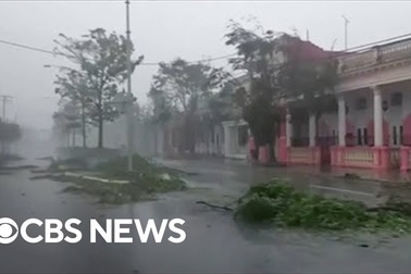 Bão Ian quần thảo, toàn bộ 11,3 triệu dân Cuba chịu cảnh mất điện