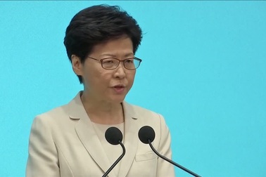 Lãnh đạo Hong Kong “xin lỗi chân thành” vì dự luật dẫn độ