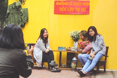 Lạ mắt với “không gian bao cấp” của sinh viên ĐH Hà Nội