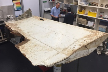 Bị bắn chết khi sắp bàn giao mảnh vỡ MH370