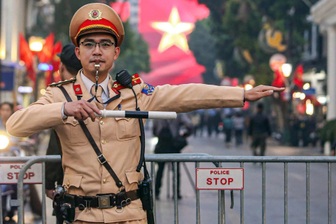 Hà Nội tạm cấm phương tiện 2 tuyến đường trong 3 ngày