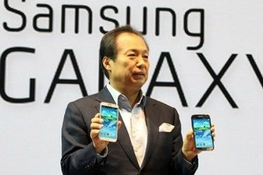 CEO Samsung chê Windows Phone của Microsoft kém hấp dẫn