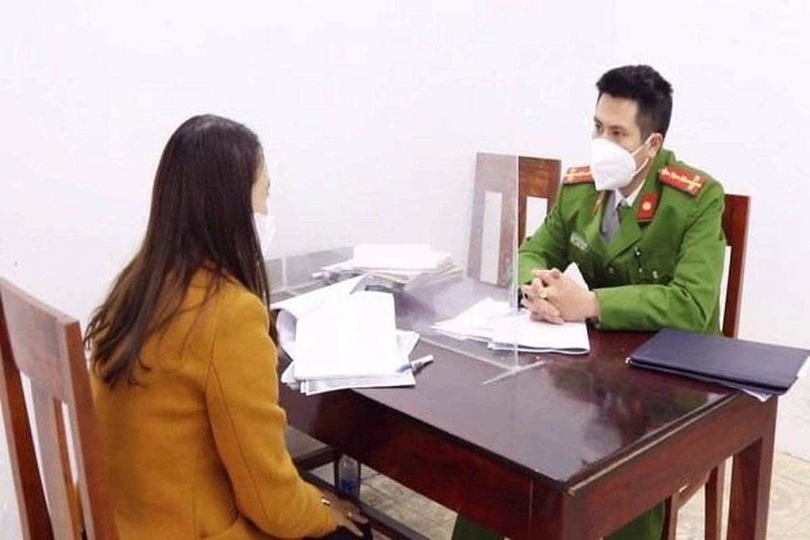 Cô gái lừa đầu tư bất động sản, chiếm đoạt hơn 50 tỷ đồng - 2 Cô gái lừa đầu tư bất động sản, chiếm đoạt hơn 50 tỷ đồng - 2