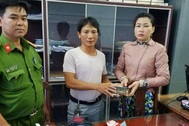 Người thu mua phế liệu trả lại gần 90 triệu đồng nhặt được