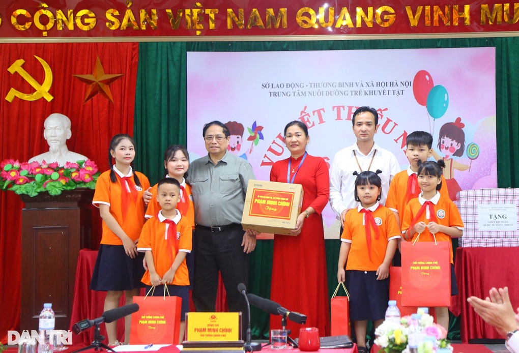 Thủ tướng: 3 chữ thực trong việc chăm sóc, bảo vệ, giáo dục trẻ em - 1 Thủ tướng: 3 chữ thực trong việc chăm sóc, bảo vệ, giáo dục trẻ em - 1