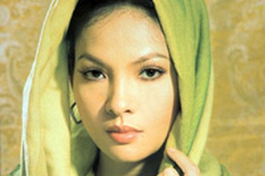 Thủy Hương - "Người đẹp... phù phiếm" 