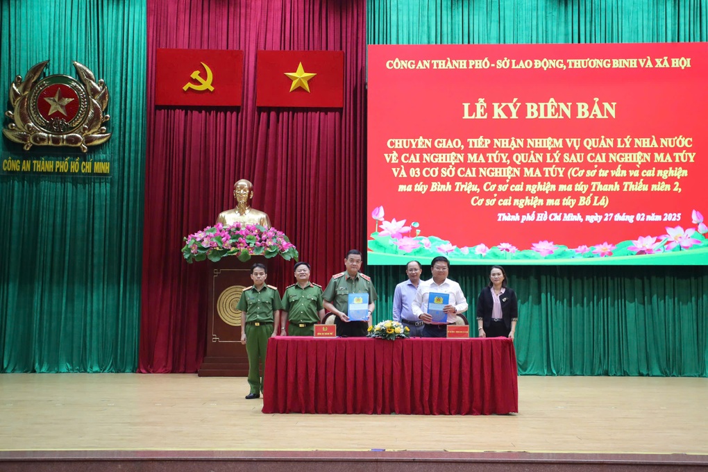 Công an TPHCM tiếp nhận nhiệm vụ sát hạch, cấp giấy phép lái xe - 2 Công an TPHCM tiếp nhận nhiệm vụ sát hạch, cấp giấy phép lái xe - 2