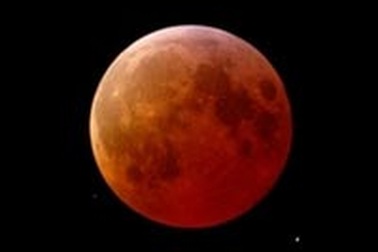 Chùm ảnh nguyệt thực toàn phần