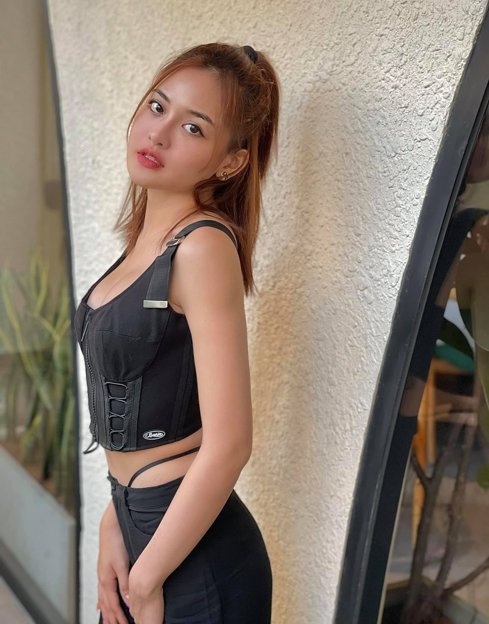 Mỹ nhân đóng cảnh nóng táo bạo từ năm 18 tuổi khoe vóc dáng gợi cảm - 15 Mỹ nhân đóng cảnh nóng táo bạo từ năm 18 tuổi khoe vóc dáng gợi cảm - 15