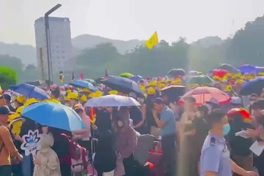 Tour Trung Quốc đông kỷ lục