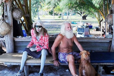 Bị vợ bỏ, doanh nhân ra hoang đảo sản xuất bia