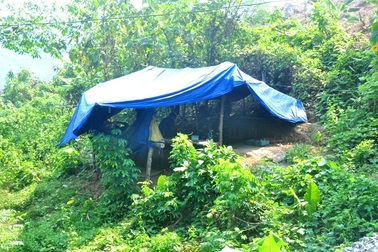 Xô xát ở bãi vàng, 2 người thương vong