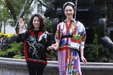 NTK Phương Thanh tiết lộ cách phân biệt lụa thật, giả bằng việc… đốt vải