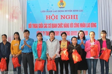 Tập trung tổ chức tốt chương trình "Tết sum vầy" cho người lao động