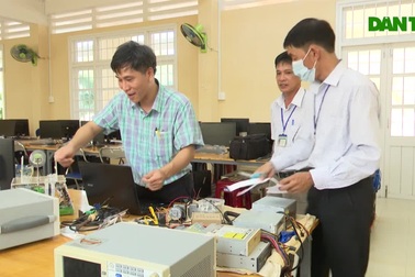 Thầy giáo trường Cao đẳng nghề Phú Yên sáng chế máy trợ thở không xâm nhập